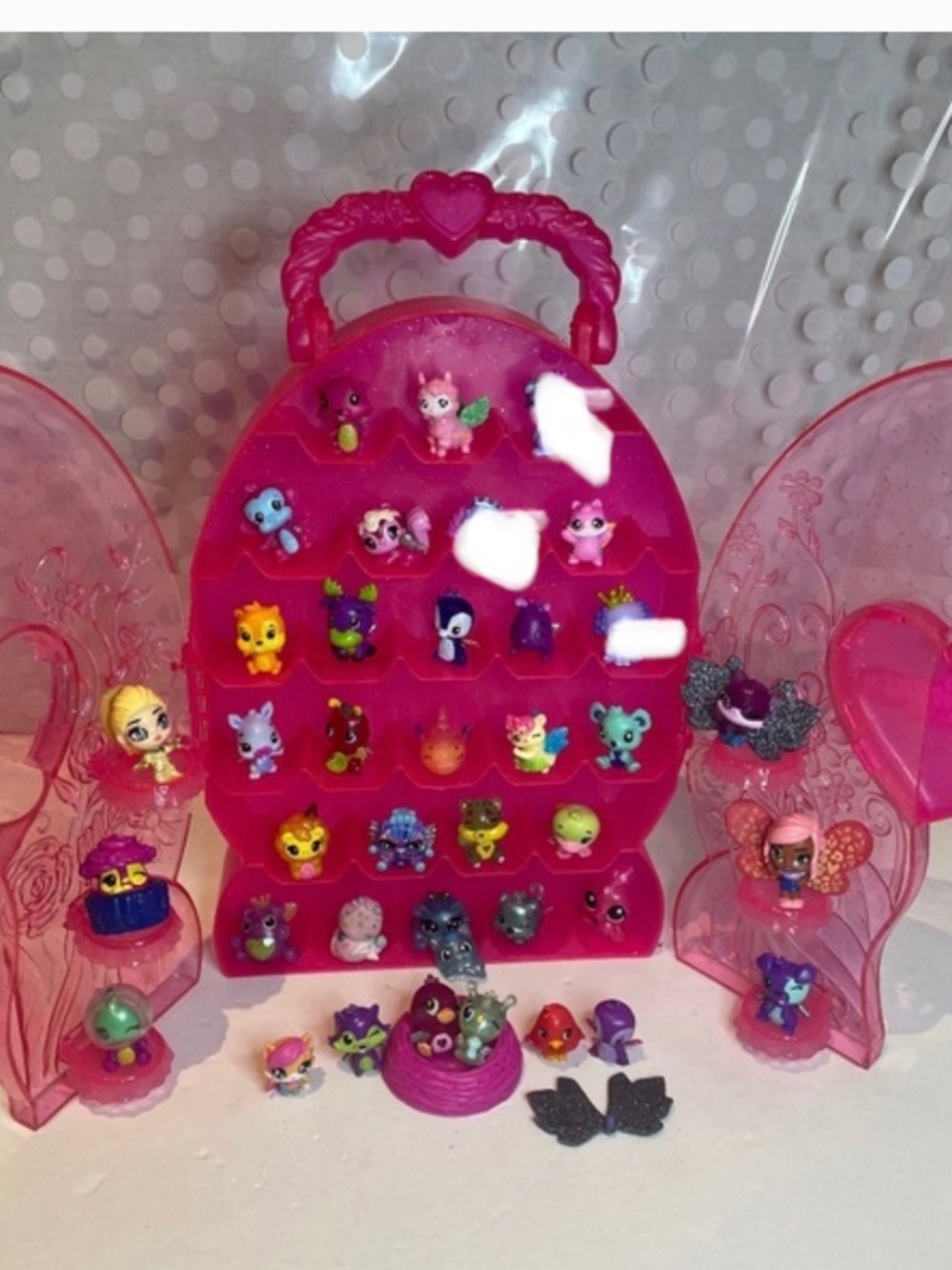 Hatchimals CollEGGtibles Collector's Case